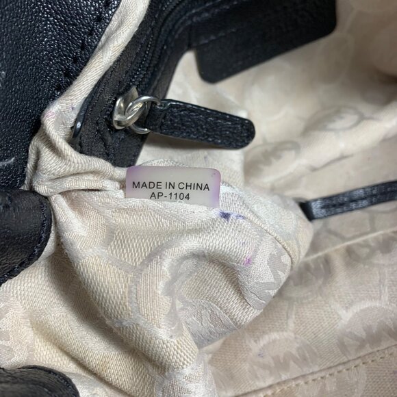 MICHAEL KORS Hamilton Black Leather Shoulder Handbag Silver Tone Lock/Key FLAW - Picture 12 of 13